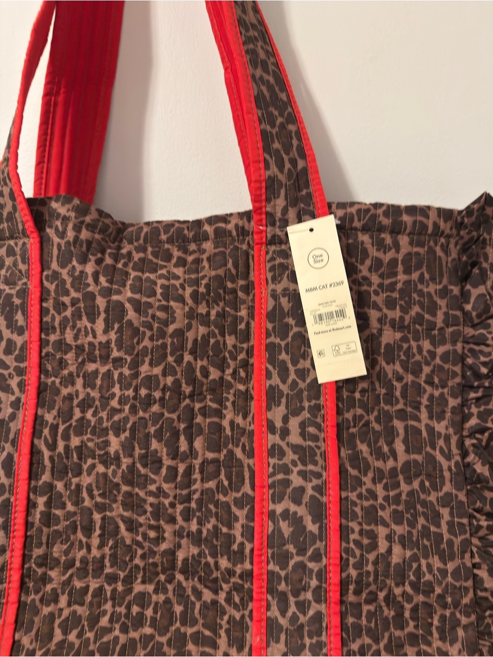 Viral no boundaries quilted tote bag leopard with red trim WALMART - Picture 5 of 6